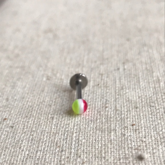 16g Labret - Picture 2 of 3